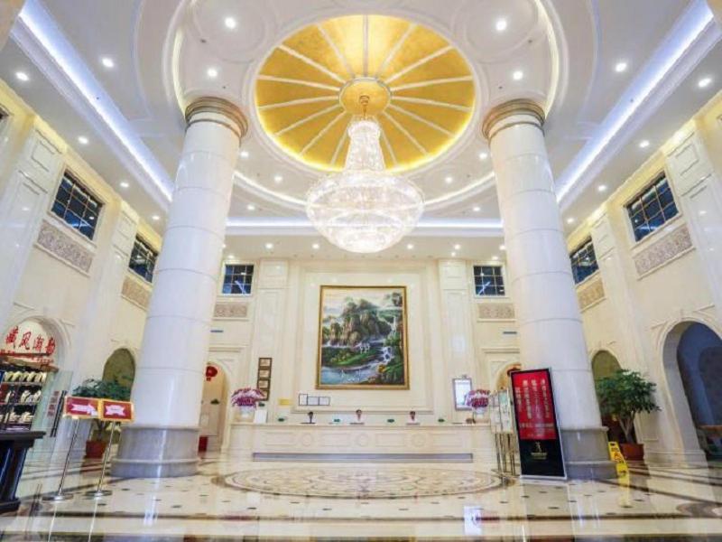 Vienna International Hotel Jieyang People'S Avenue Exterior photo